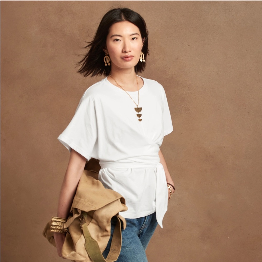 Banana Republic Wrap T-Shirt w tags, super soft